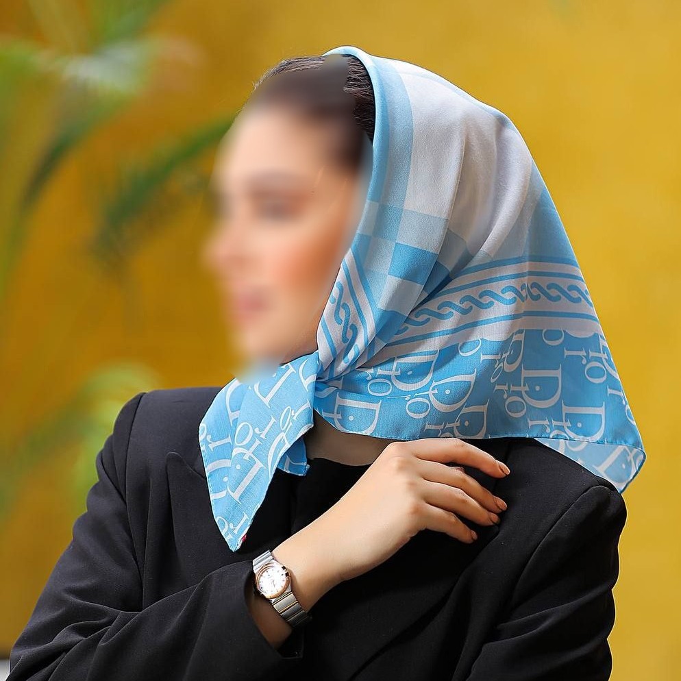 مینی اسکارف آبی در 6 طرح مختلف