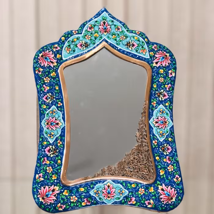 آینه مستطیل مس و پرداز  ارتفاع 38 سانتی متر، اثر استاد آقاجانی با ضمانت نامه 3 ساله