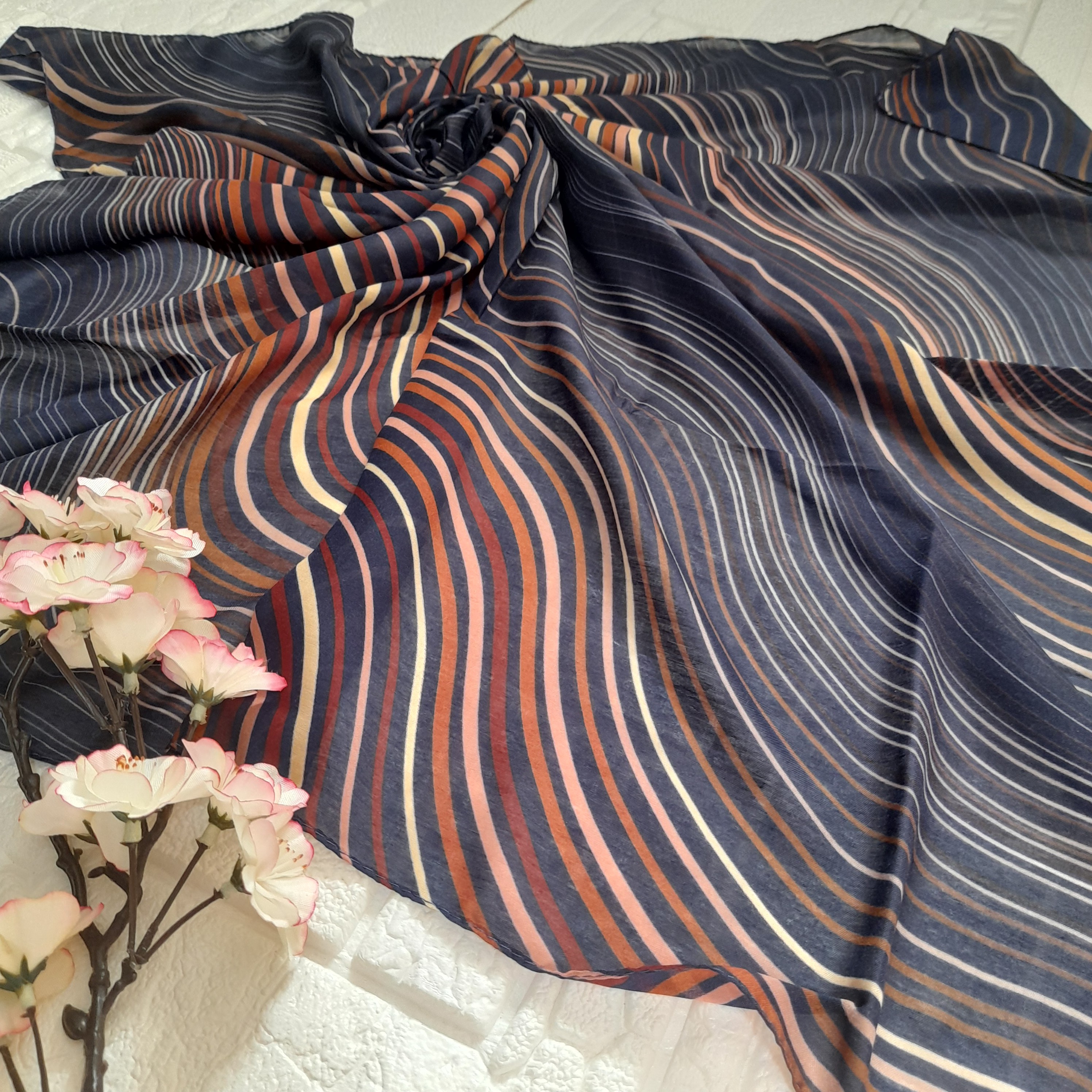 روسری نخی قواره 90 کد 04