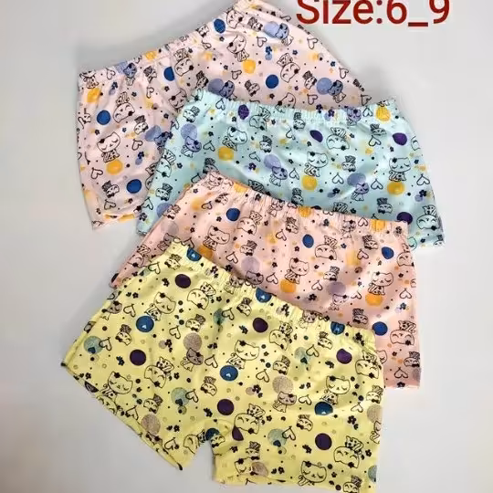 شورت پادار طرح دار جنس نخ پنبه اعلا  ضد حساسیت  در 4 رنگ زیبا مناسب سن 6 تا