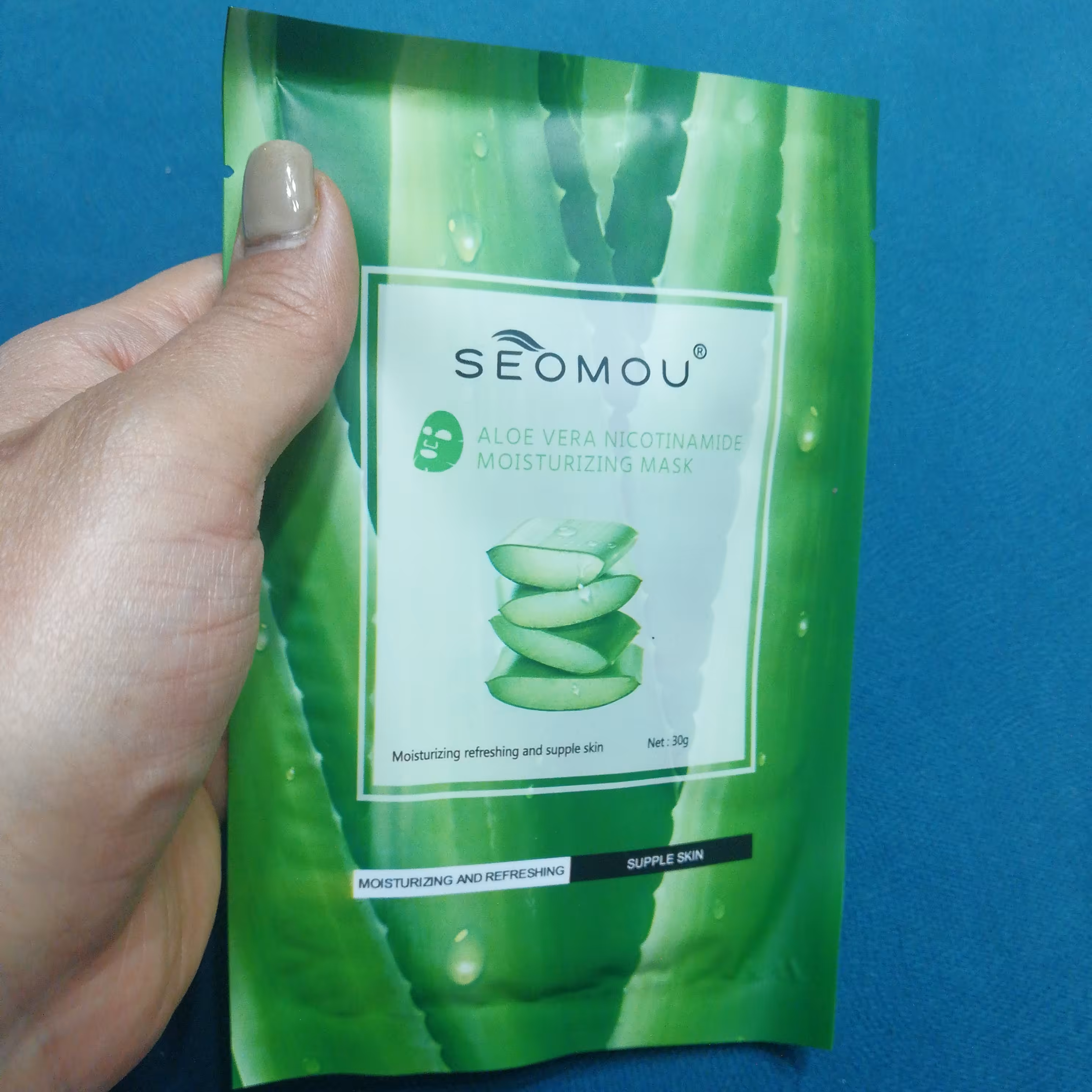 ماسک صورت ورقه ای روشن کننده و سفید کننده و آبرسان پوست 