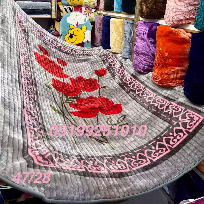 پتو نرمینه یک نفره مدل نسیم گلدار مدل کرکره ای گلبرجسته ساکدار 