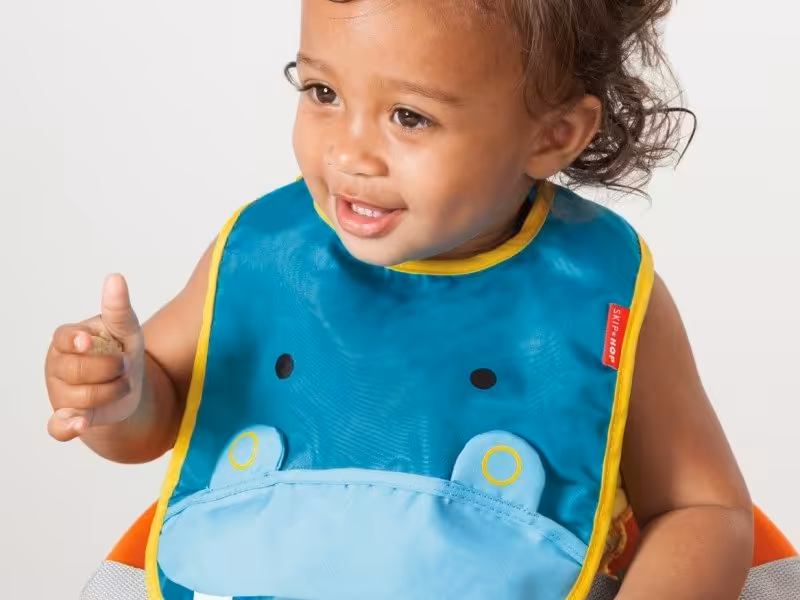 پیش بندکودک طرح اسب آبی skip hop