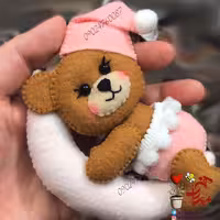 گیفت، جاسوییچی یا آویز نمدی خرس خوابالو و ماه