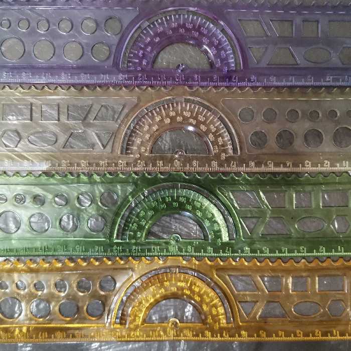 خط کش 20 سانتی شابلون دار