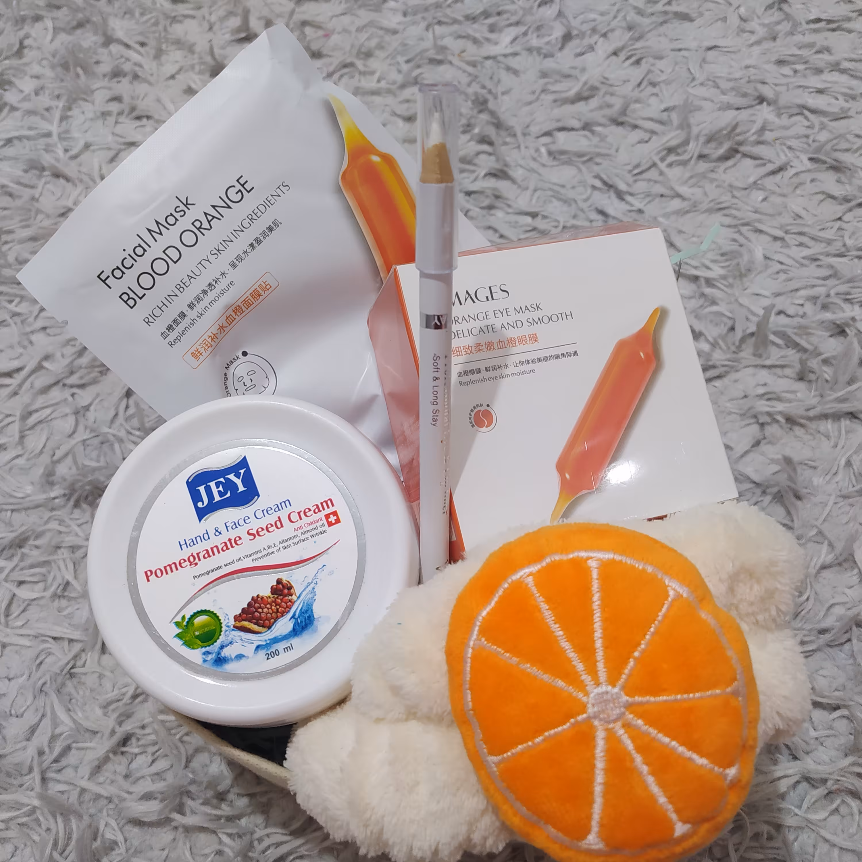 پک هدیه(کادویی.تولد) با تم زیبای سفید