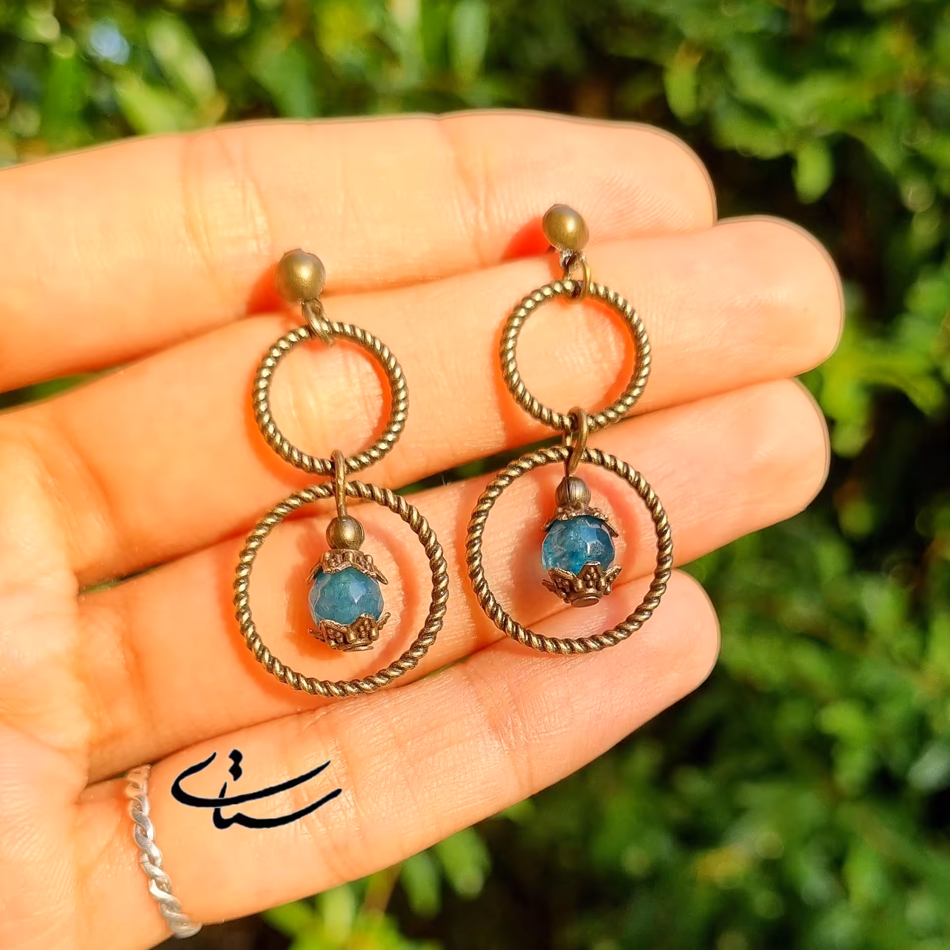 گوشوار برنز و سنگ جید آبی