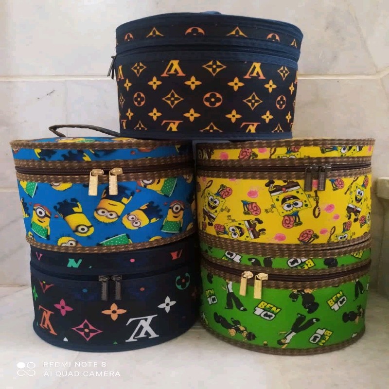 ست جواهری زیبا با رنگبندی خاص و متنوع نظم دهنده ی عالی کیفیت عالی 