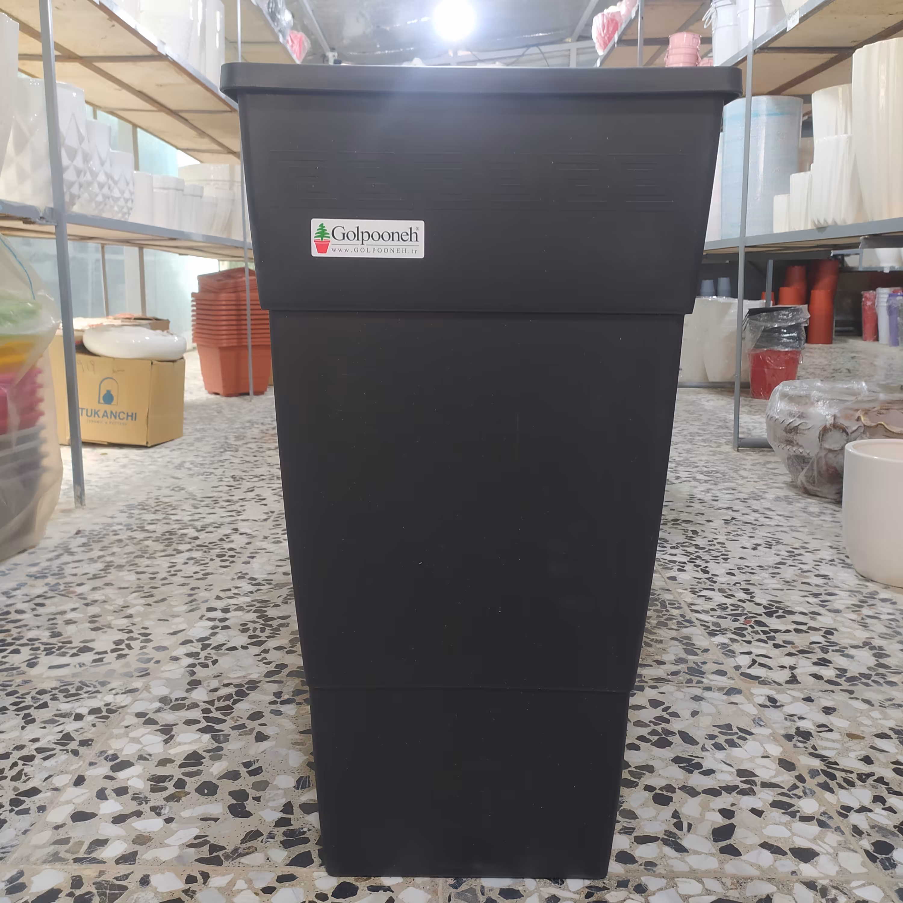 گلدان پلاستیکی 