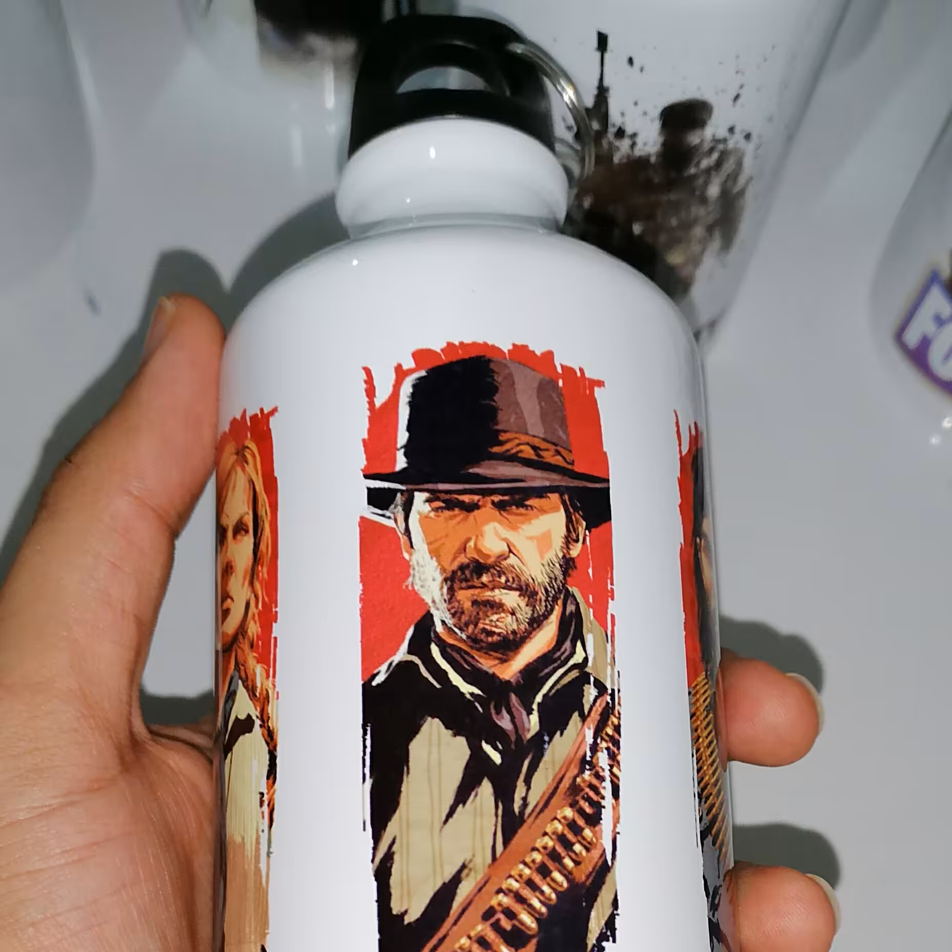 قمقمه گیمینگ رد دد ریدمپشن 2 (  Red Dead Redemption 2 ) آرتور مورگان 