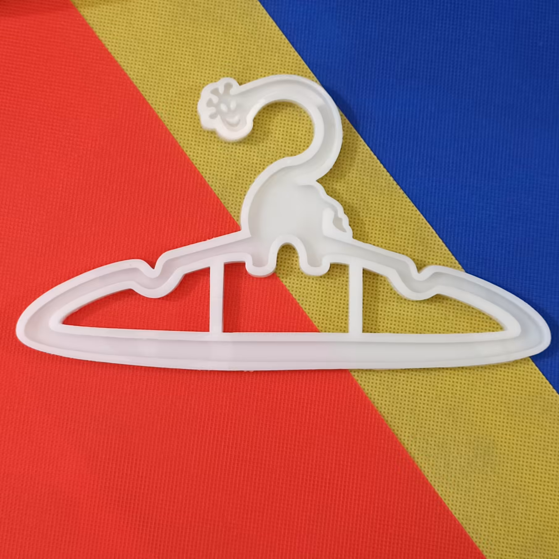 قالب رزین مدل چوب لباسی کودک طرح زرافه کد HZ1