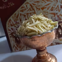 خلال بادام درختی زاویه