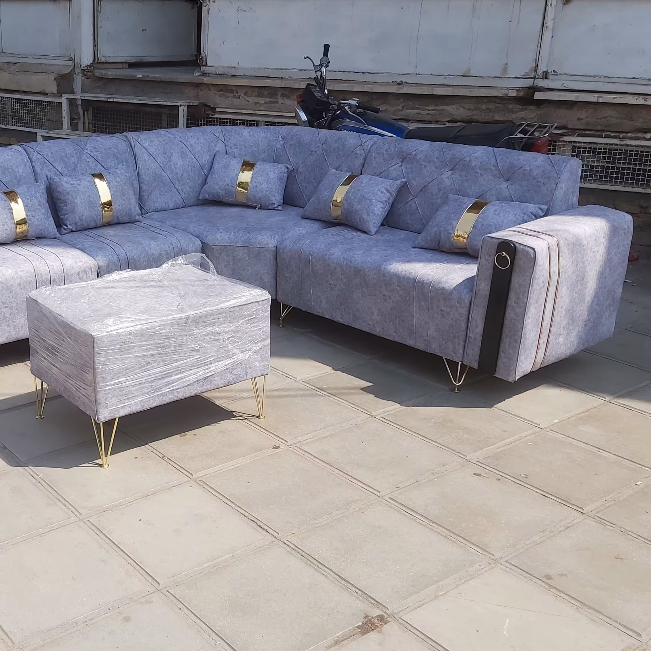 مبل ال کنج چستر