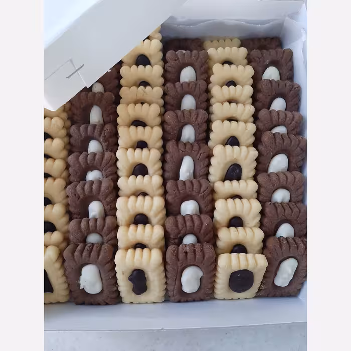 کوکی دو رنگ کره ای و شکلاتی(ارسال پسکرایه)