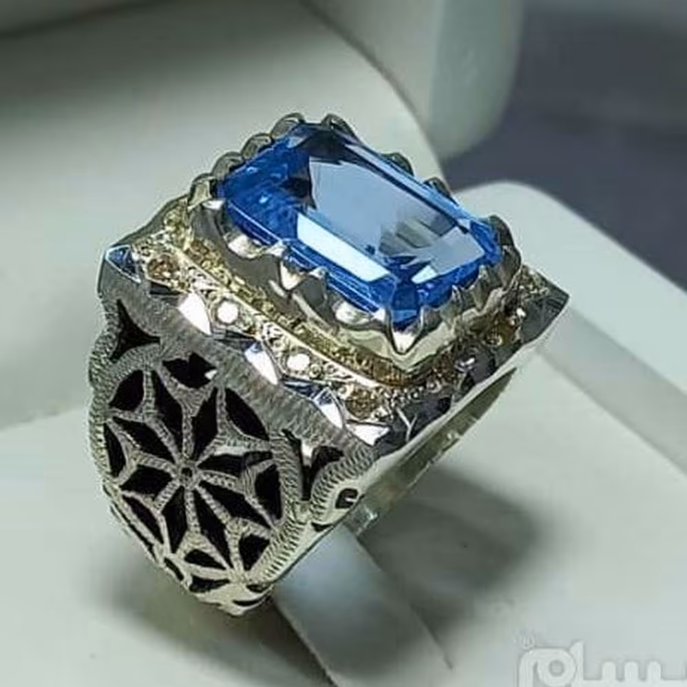 انگشتر توپاز بلو سوئیسی سختی 7 بسیار عالی و ارزشمندرکاب دستساز کلکسیونی و خاص