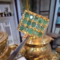 انگشتر زمردزامبیا اصلی 
رکاب نقره دستساز 
نقره عیار 925
ارسال رایگان 