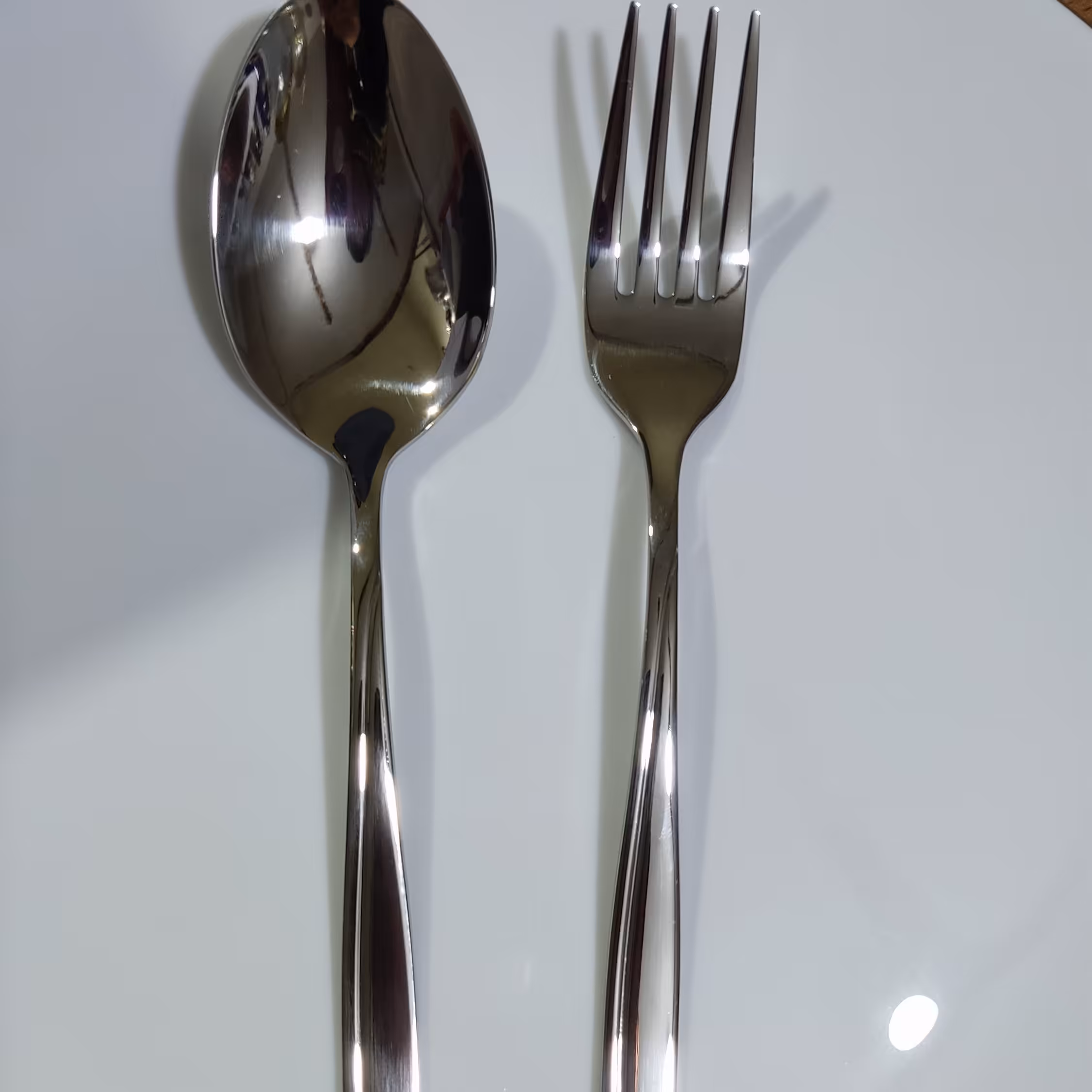 قاشق و چنگال یونیک حک شده طرح ماینز براق