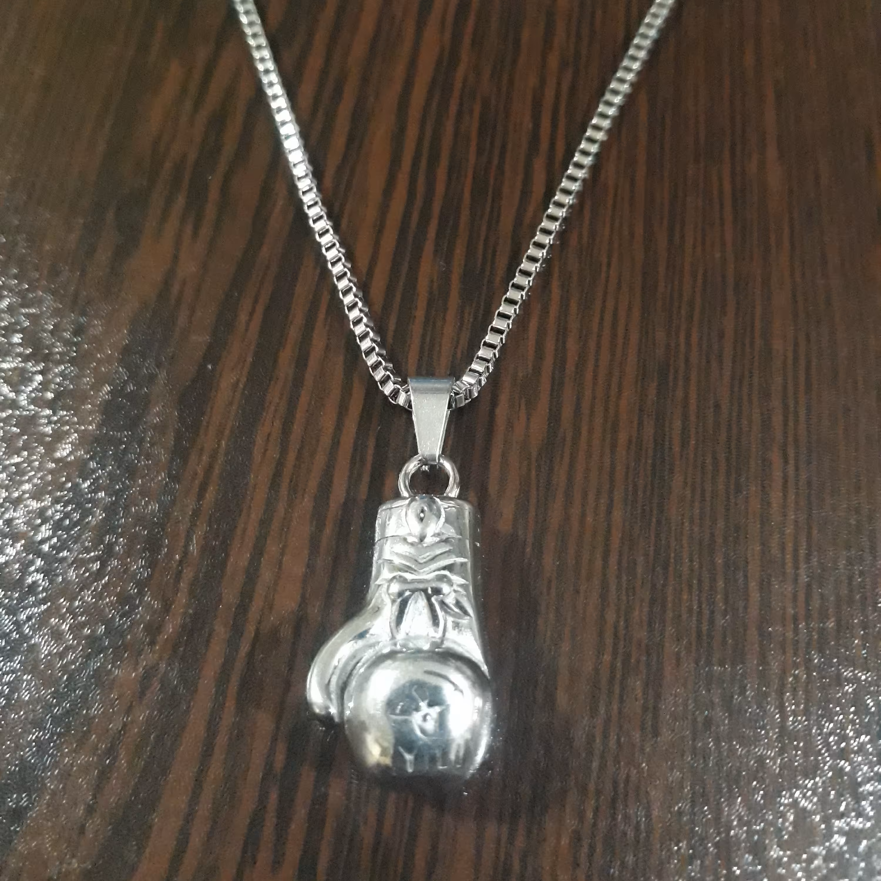 گردنبند بکس استیل نقره ای رنگ ثابت