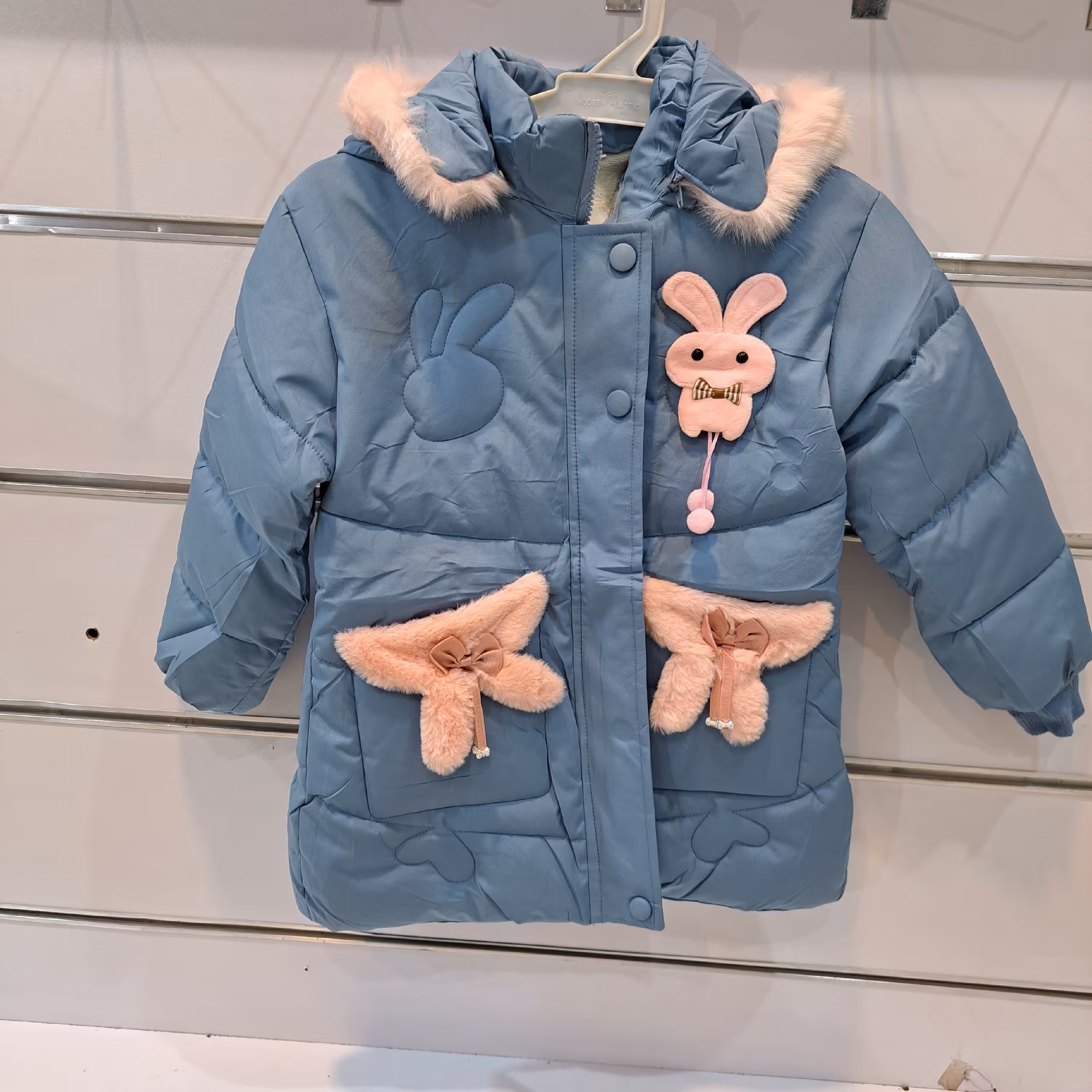 کاپشن دخترانه گلدوزی خرگوش کلاه دار بسیار گرم با رویه برزنت داخل پشم شیشه