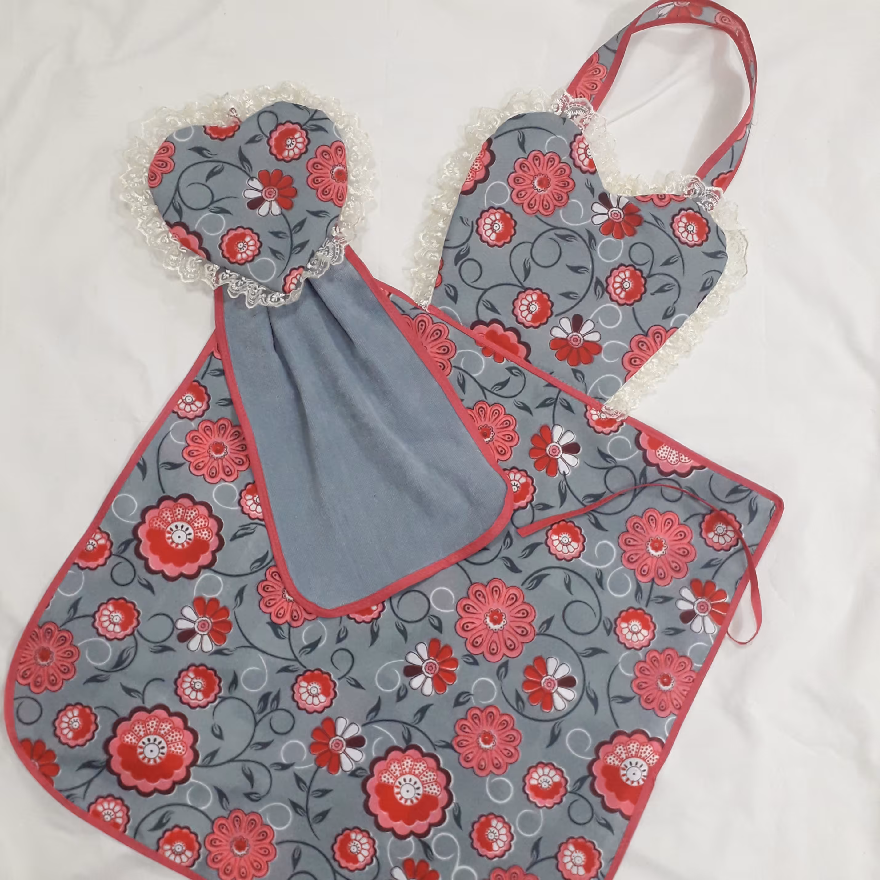 سرویس پیشبند و حوله ( کد 1832 ) 