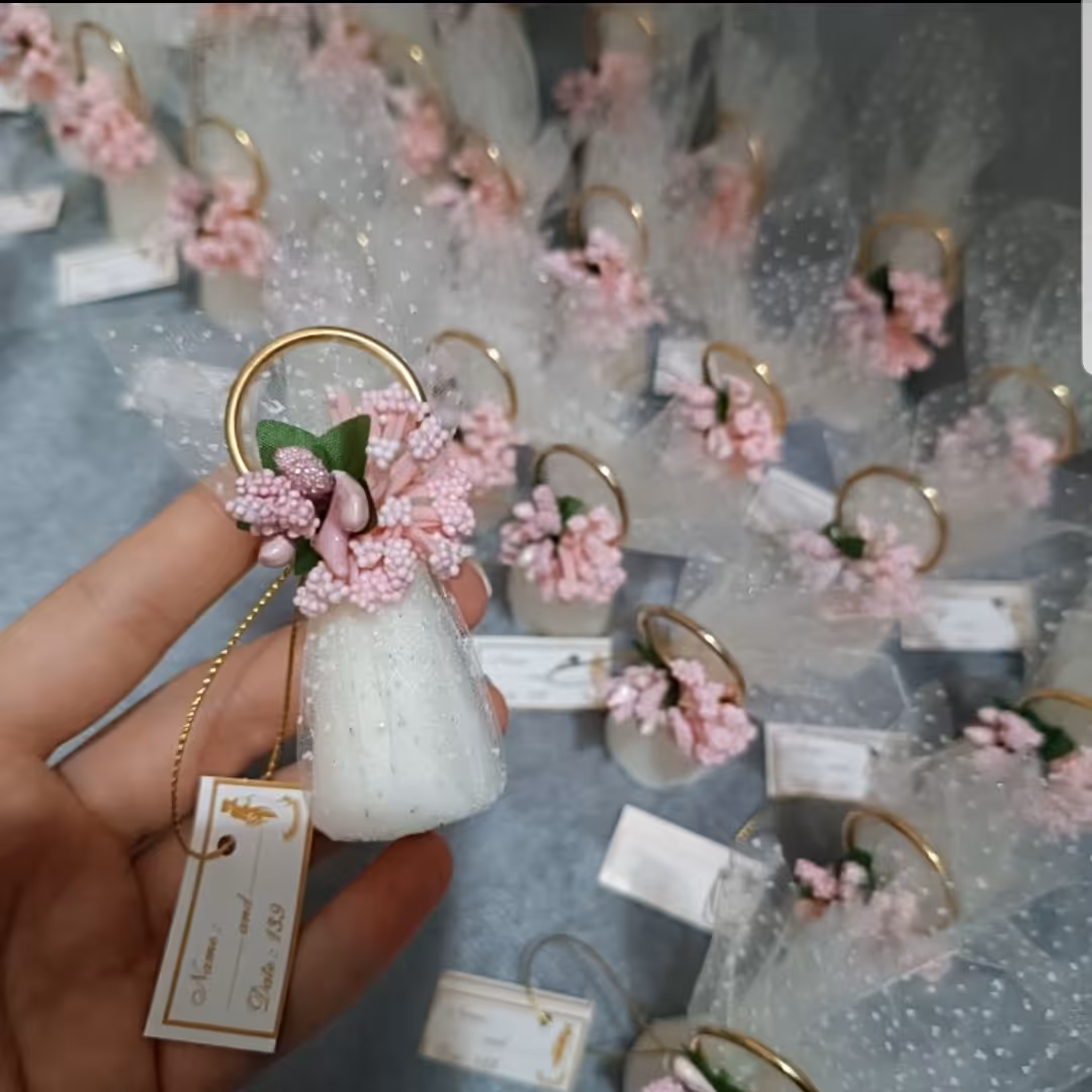 گیفت عروس و داماد