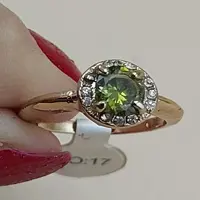 انگشتر زنانه نگین دار  اتمی سبز  سایز 18 و 17 ضد حساسیت با درخشش زیاد 