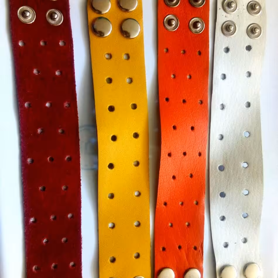 دستبند چرم پهن رنگی