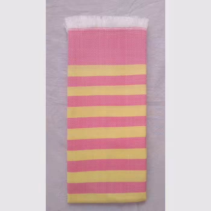 حوله دستباف دست و صورت راه راه صورتی با خطوط زرد و بدون حاشیه