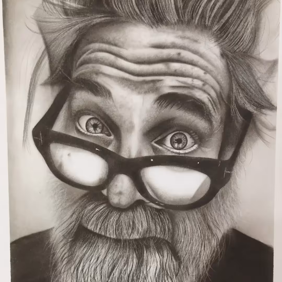 طراحی چهره سیاه قلم