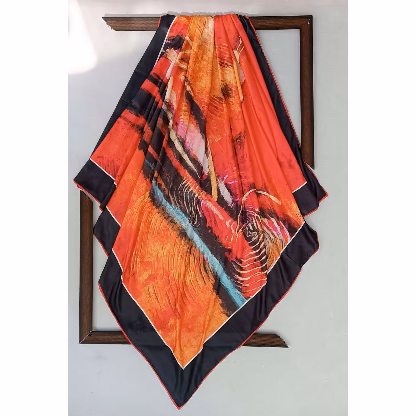 روسری پاییزه دور دست دوز قرمز قواره دار (130)