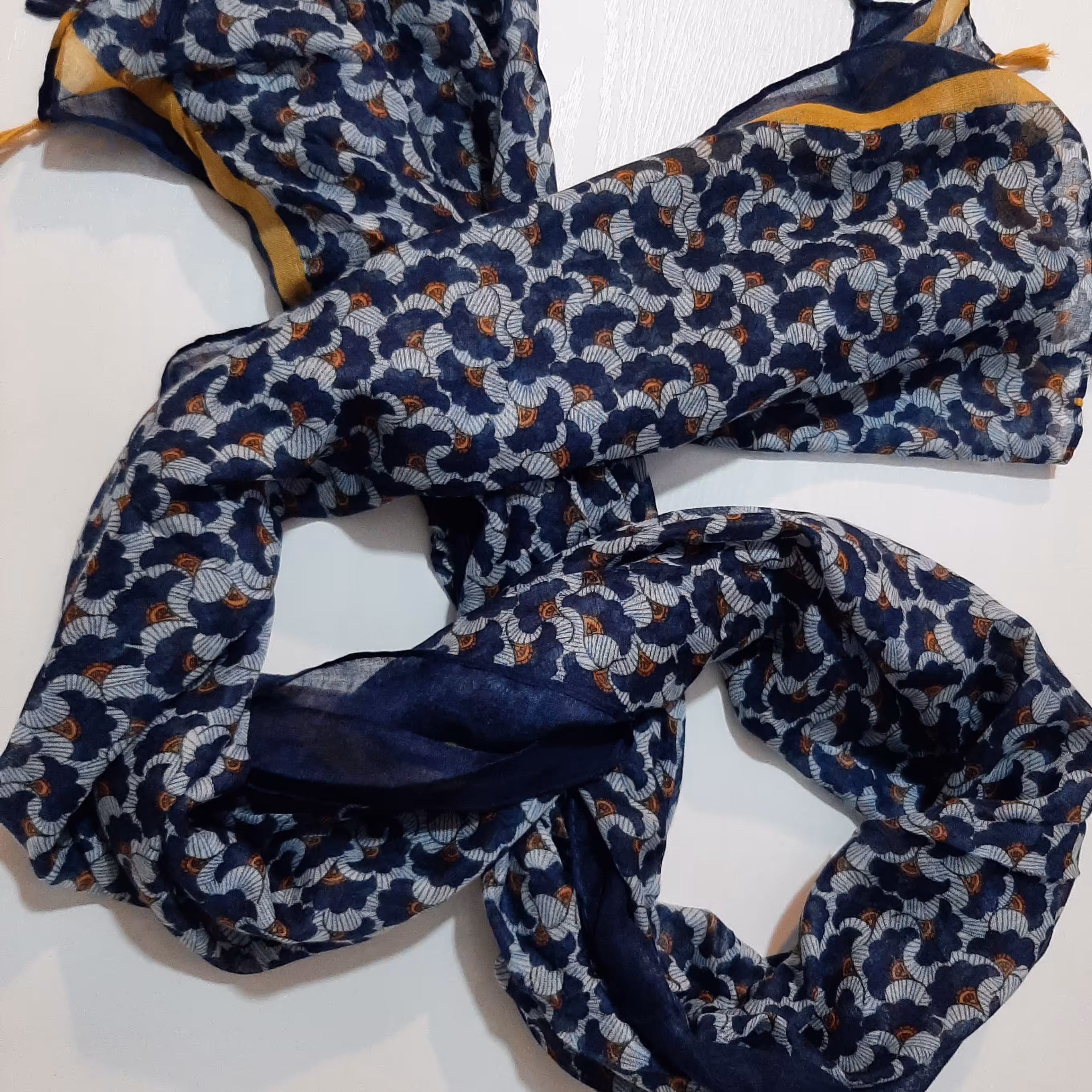 شال نخی منگوله دار جنس اعلا