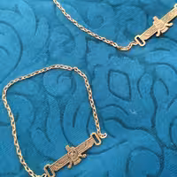 ست گردنبند و دستبند و جاسوییچی فرووهر مردانه و زنانه