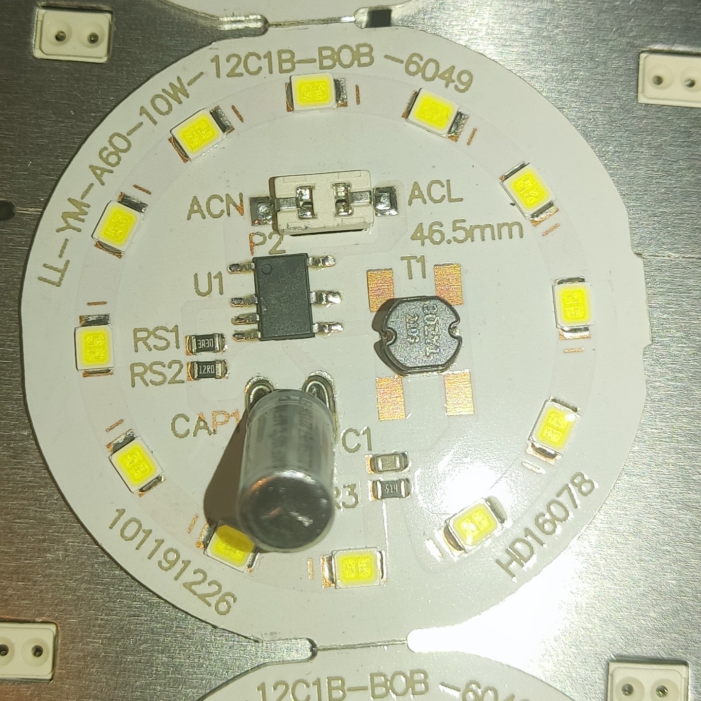 چیپ LEDمهتابی 10 وات خازن دار برای تعمیر