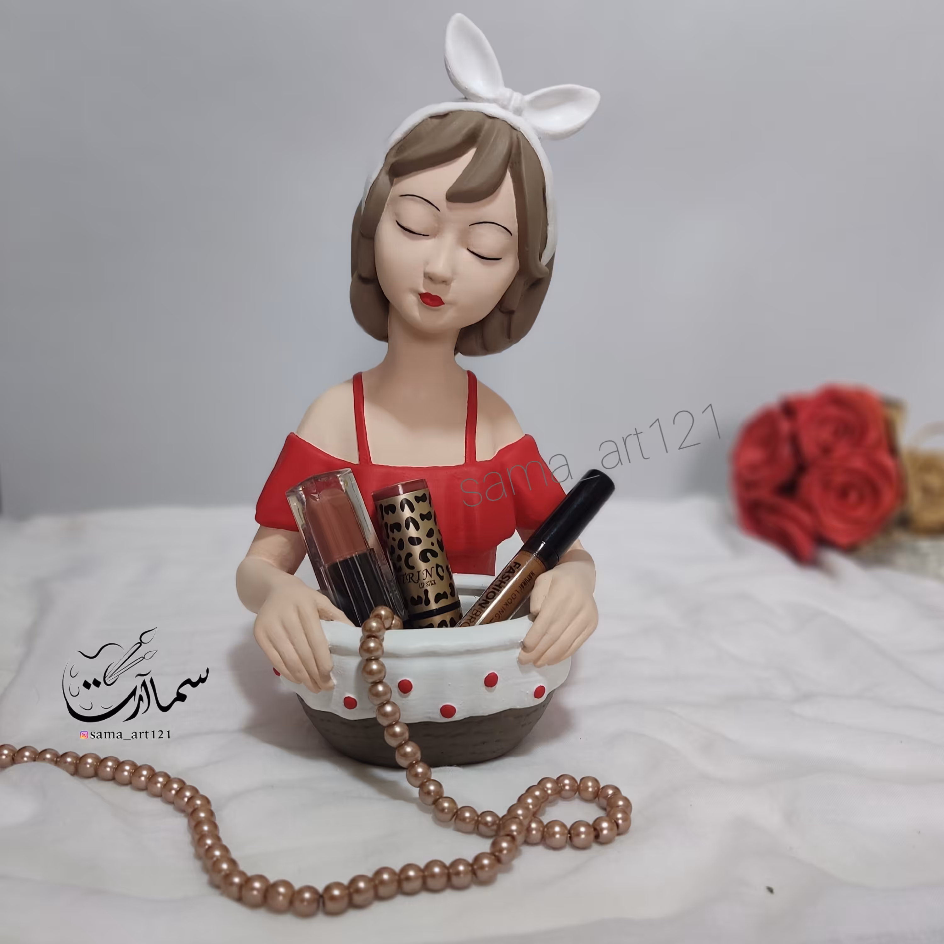 مجسمه دکوری دختر سبد به دست پلی استر 