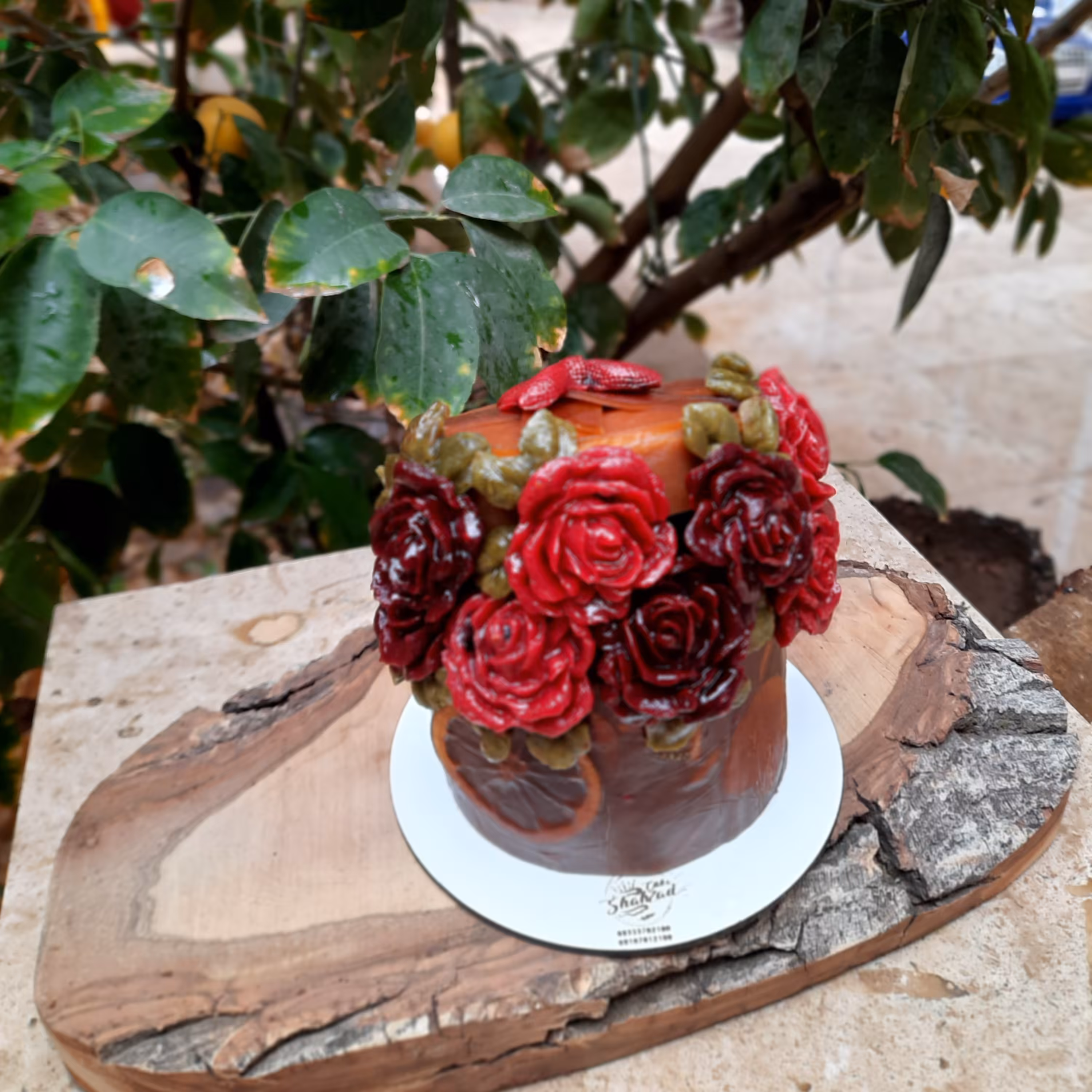 کیک لواشکی باکس گل رز زیبا بافیلینگ ترشک 