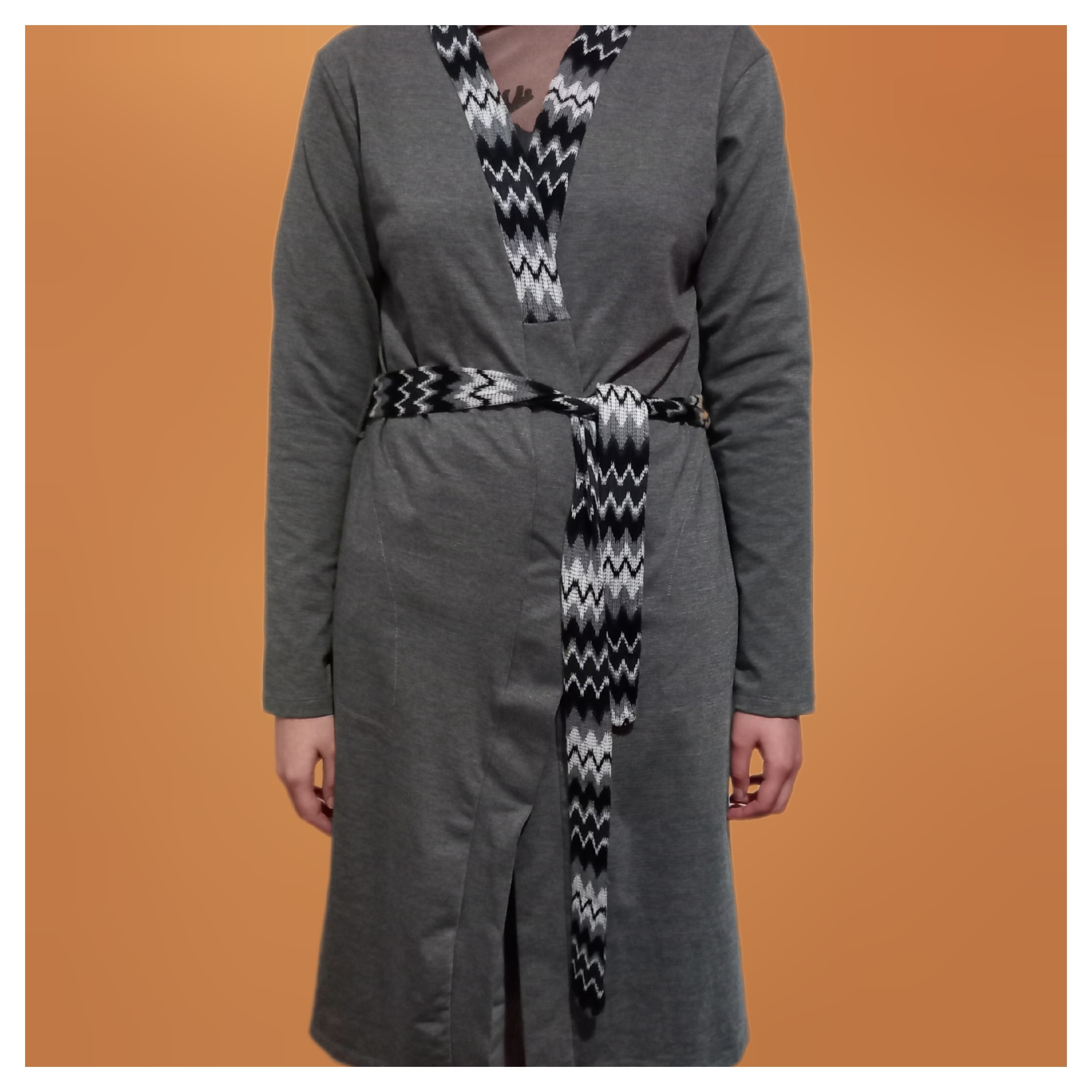 مانتو پاییزه بلند زنانه کمربنددار مانتو گرم زنانه مانتو بلند تو کرکی فری سایز38 تا 46