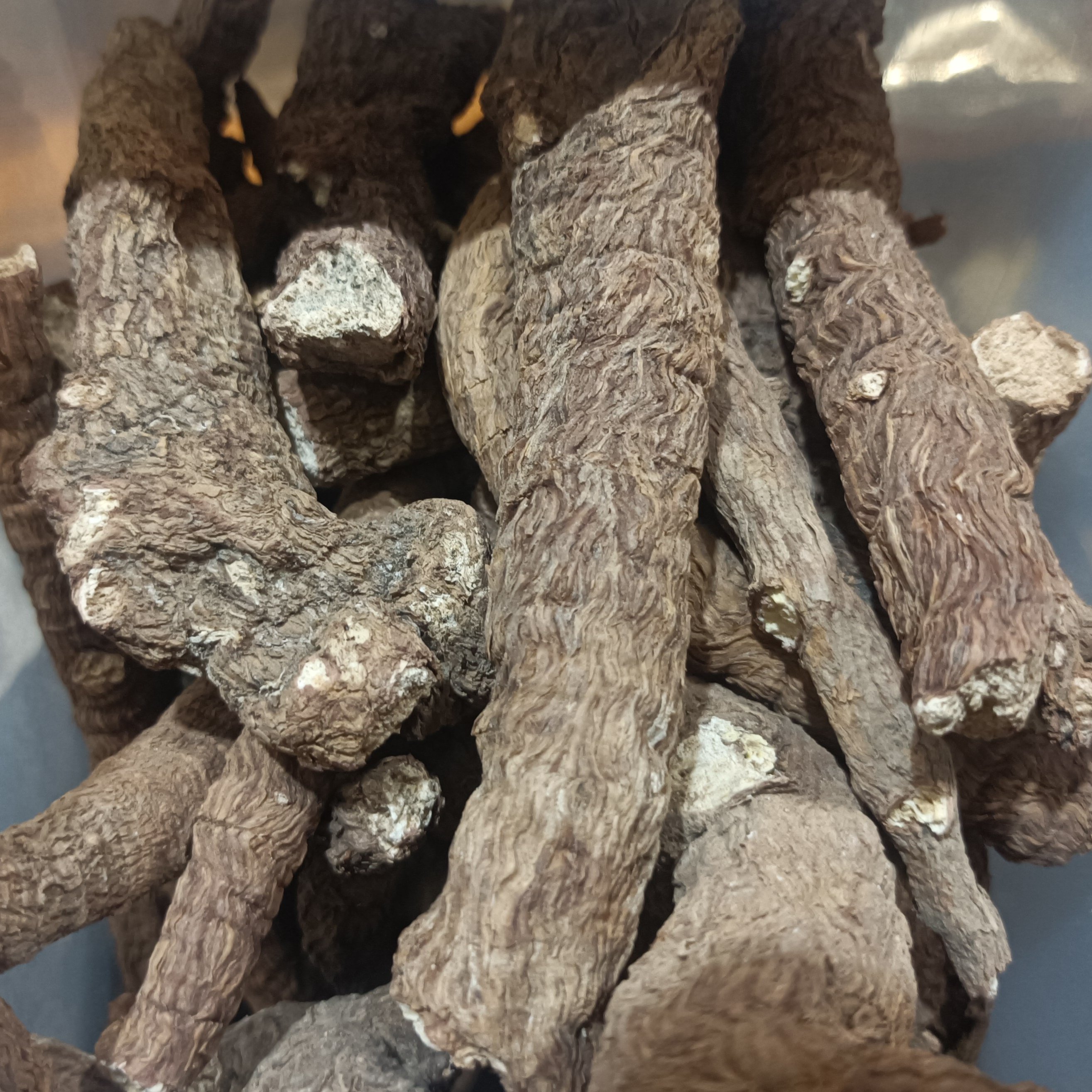 ریشه گیاه چوبک چوغان 130 گرم
