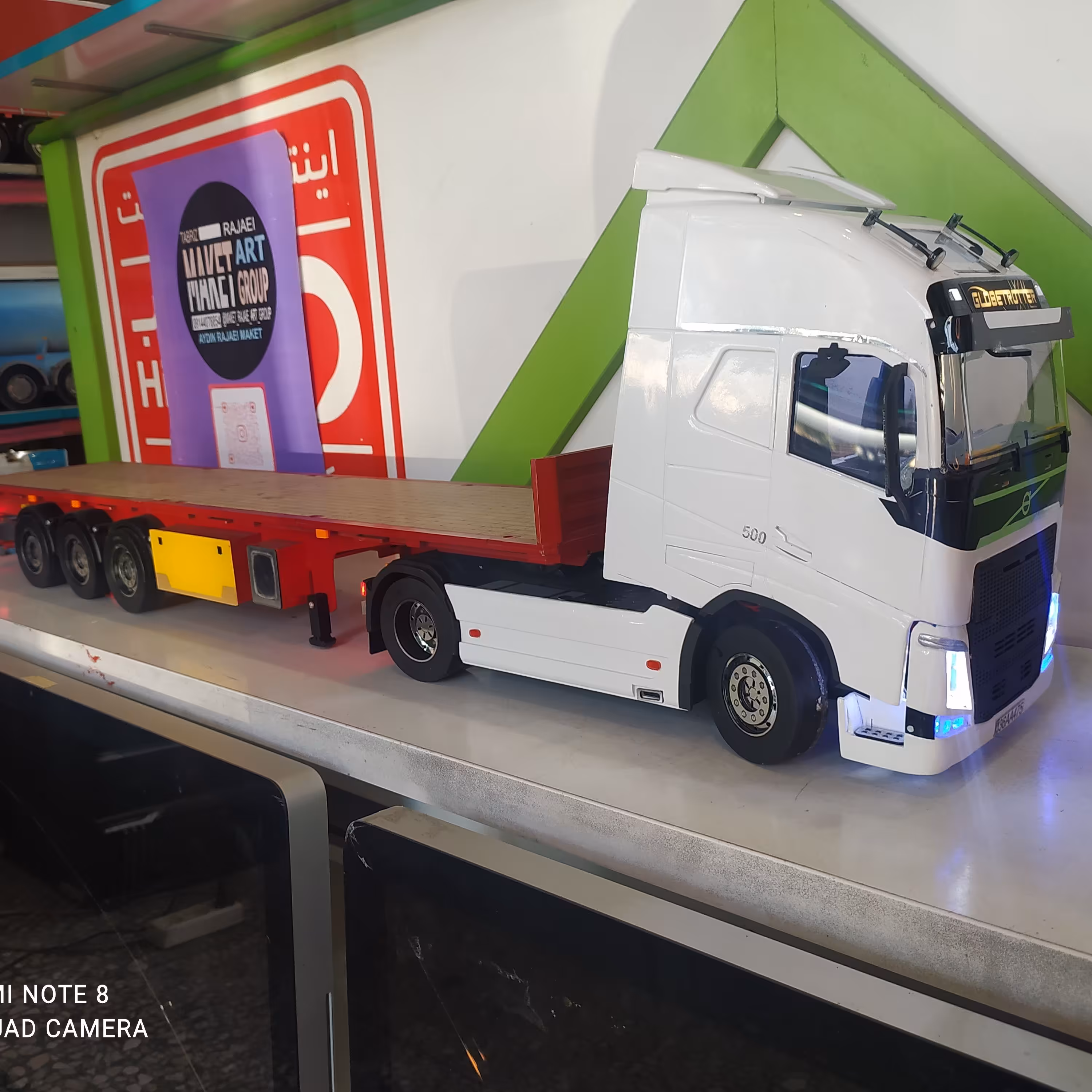 ماکت دستساز ولوو اف اچ 500و کفی ماموت 