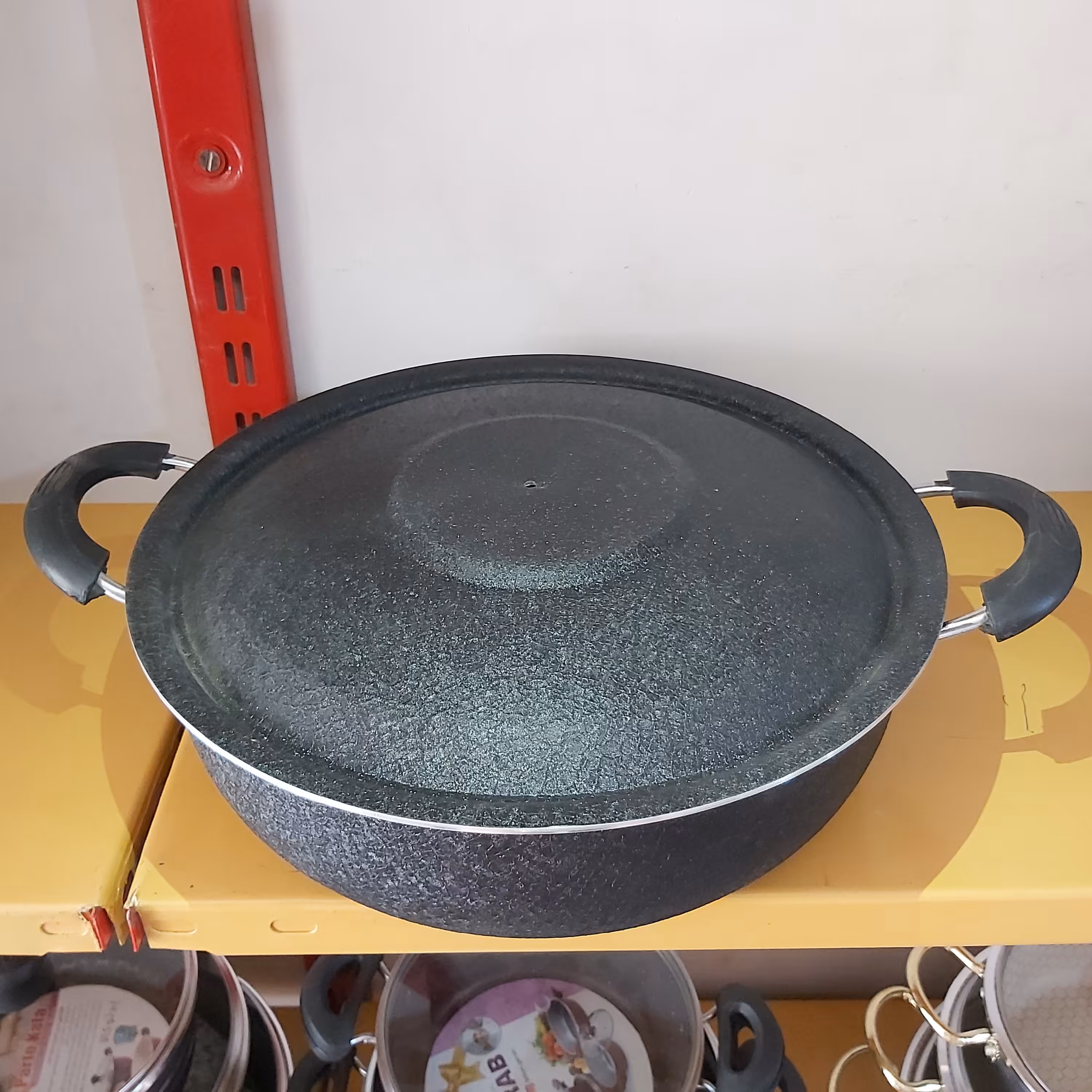 ماهیتابه هلنا سایز 38