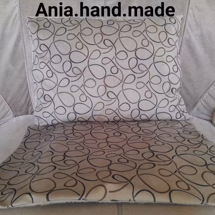 روبالشی گلدار آنیا