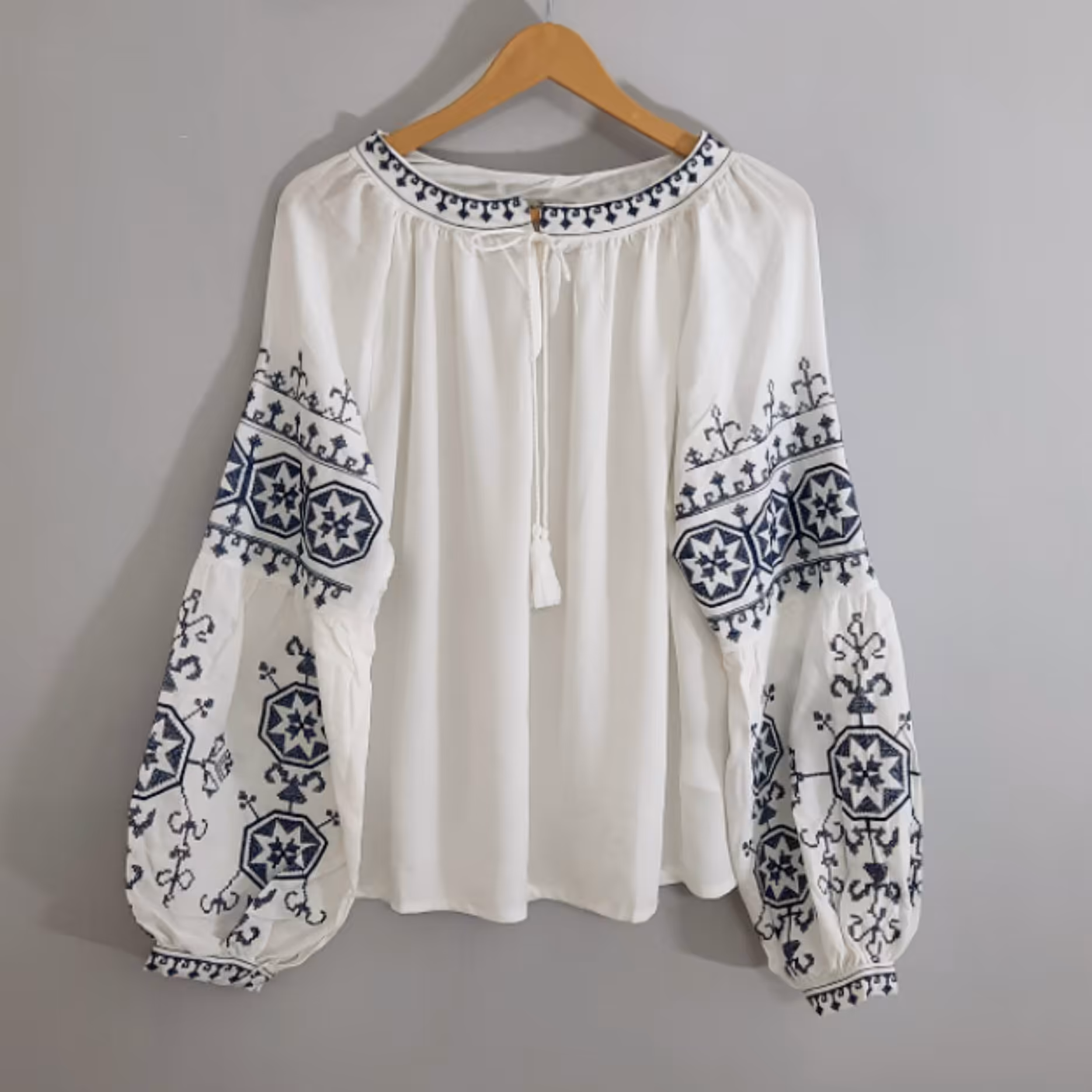 شومیز سفید نخی آستین بلند ترک