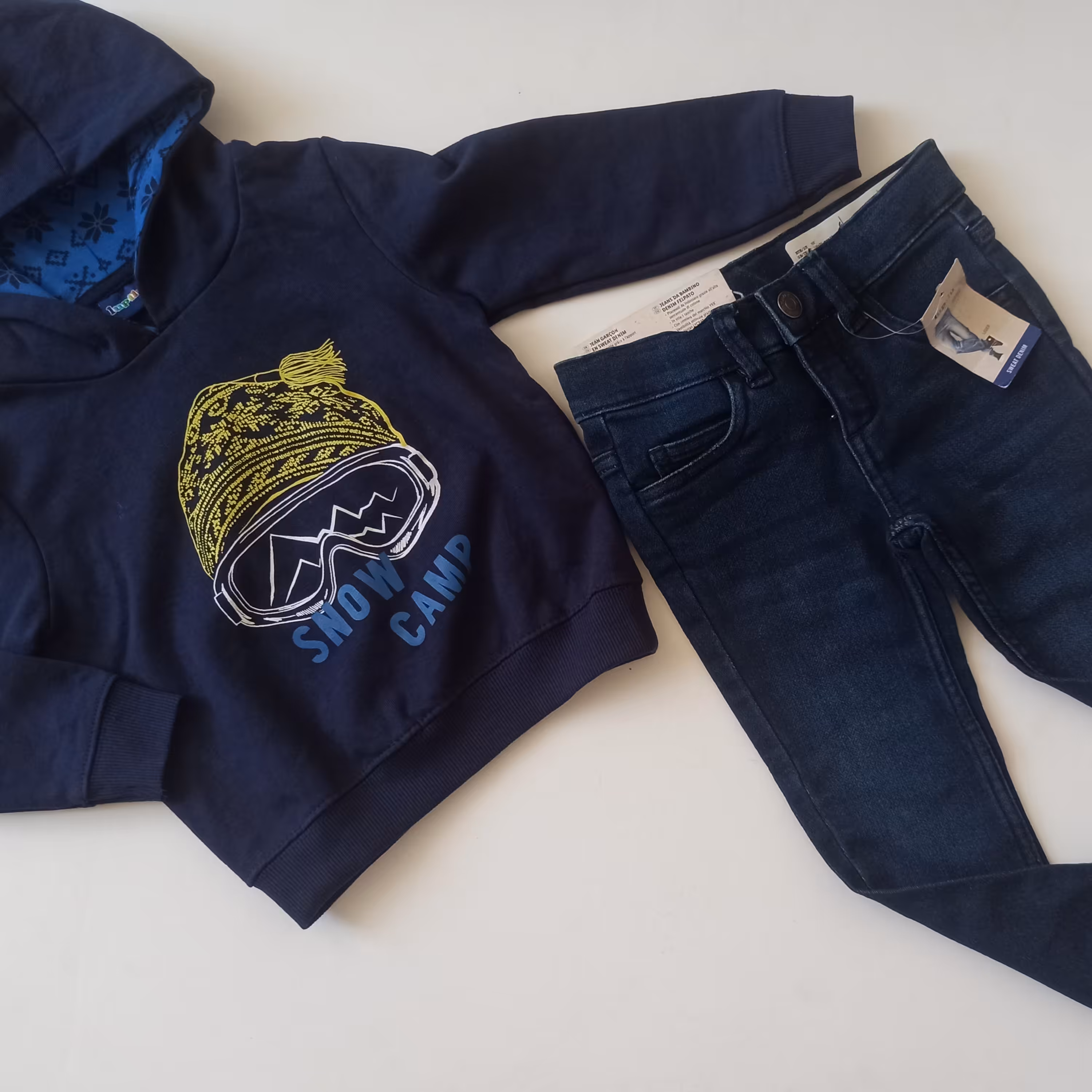 ست هودی و شلوار جین از برند لوپیلو المان سن 1 تا 2 سال