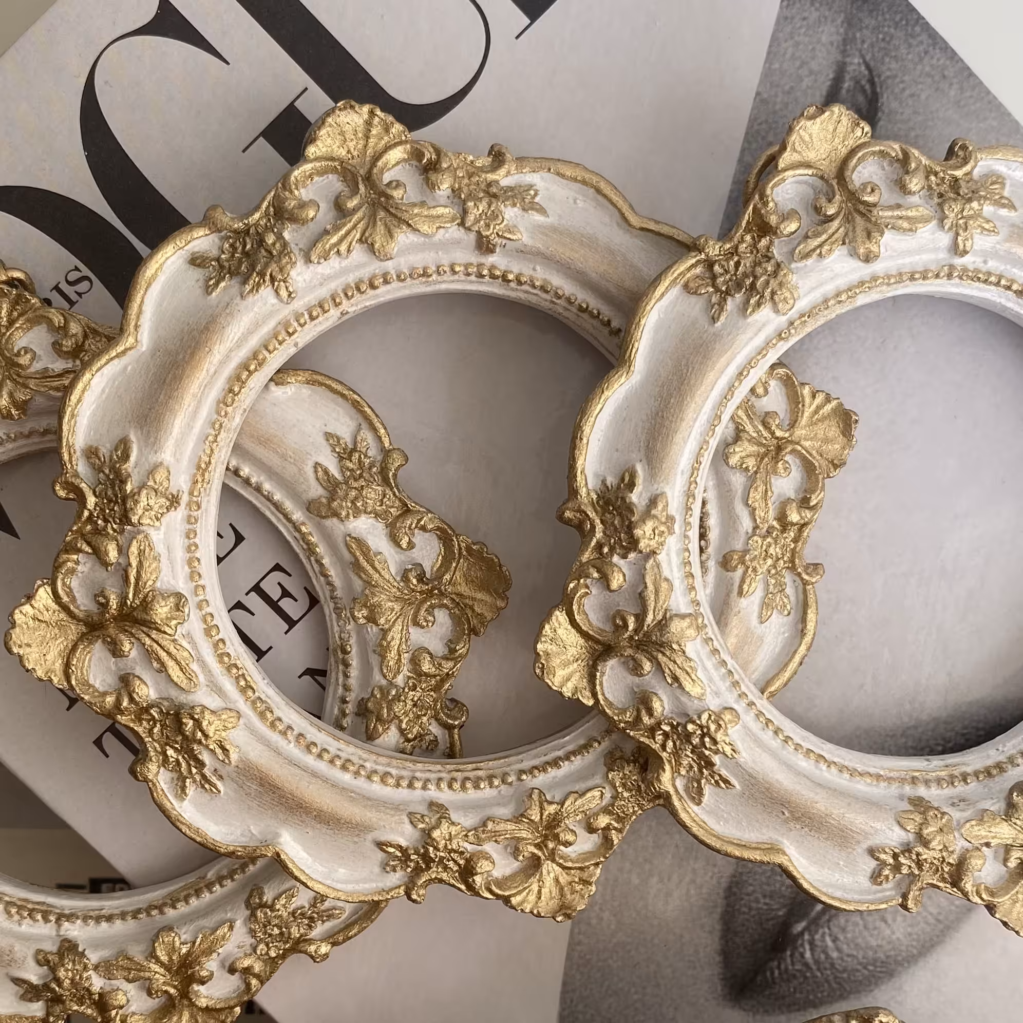 قاب دکوراتیو