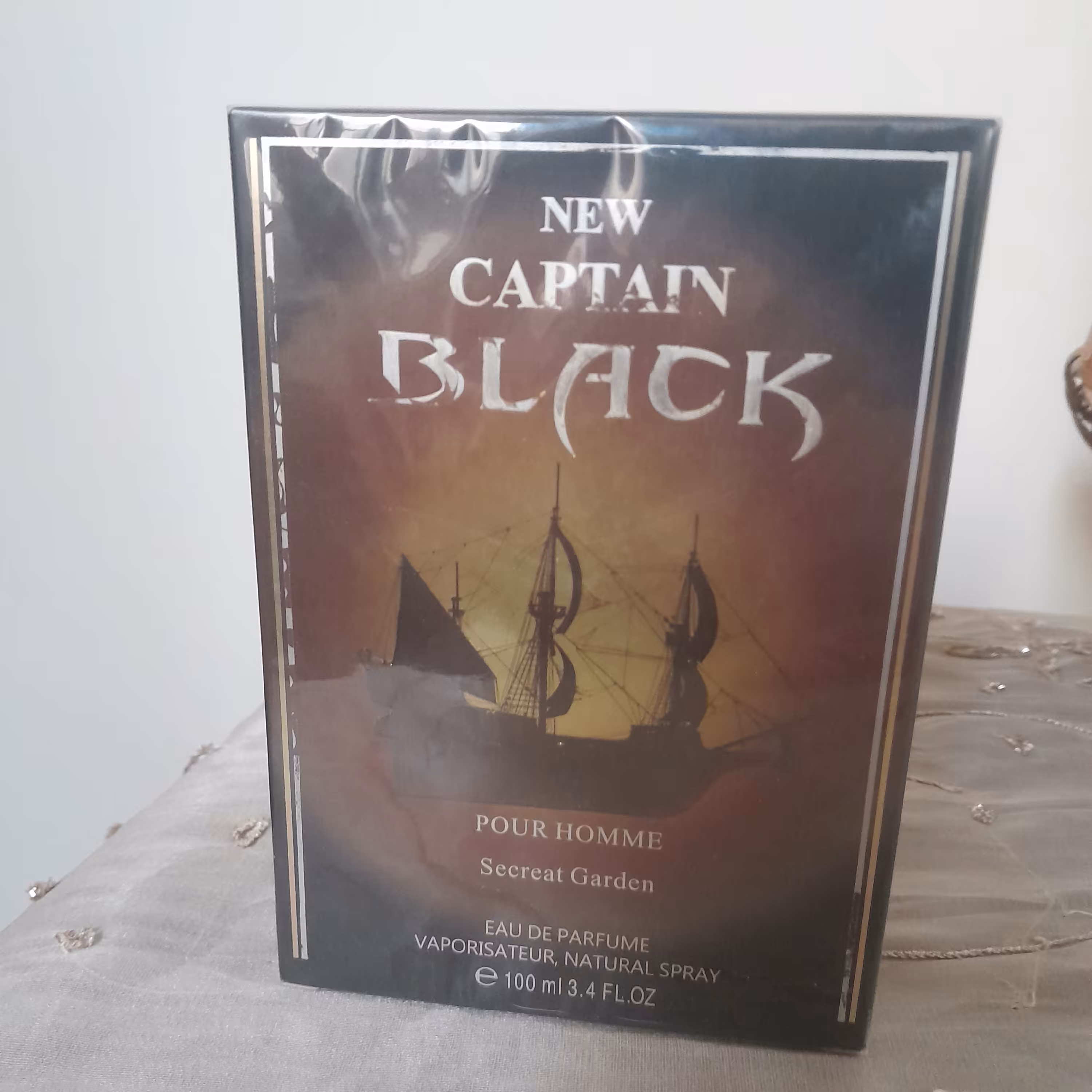 ادکلن NEW CAPITAN BLACK SECRET G ادکلن کاپیتان بلک سکرت گاردن