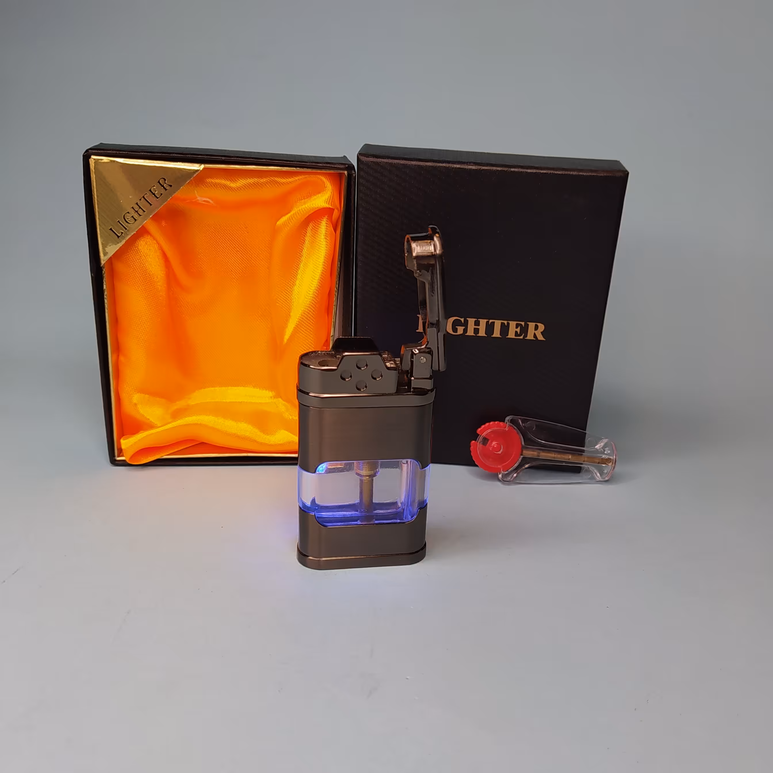 فندک گازی چراغ دار  در بسته بندی کامل