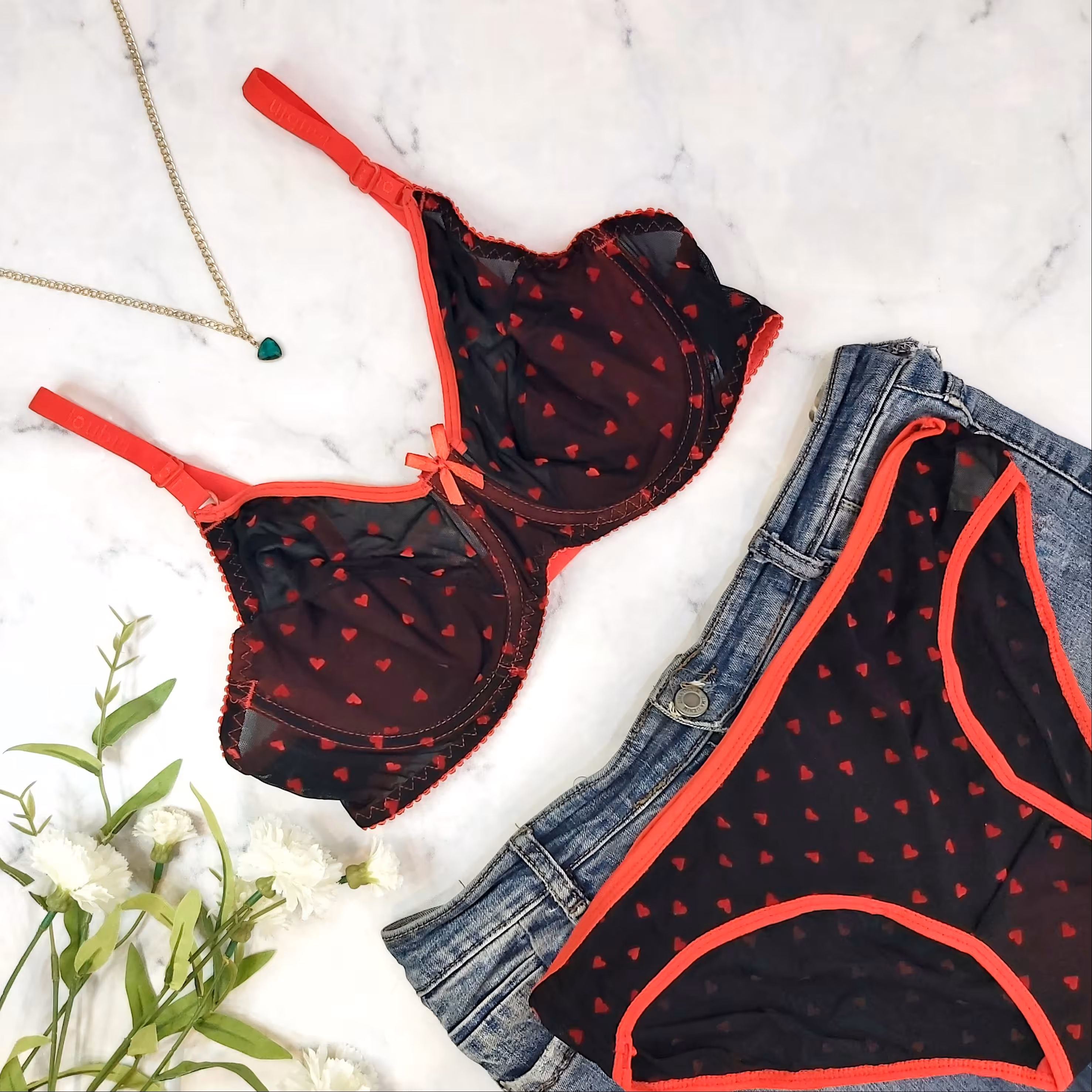 ست لباس زیر  قلبی برند ژوبین