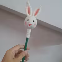 سرمدادی بافتنی طرح خرگوش سفید دستبافت کاموا و الیاف