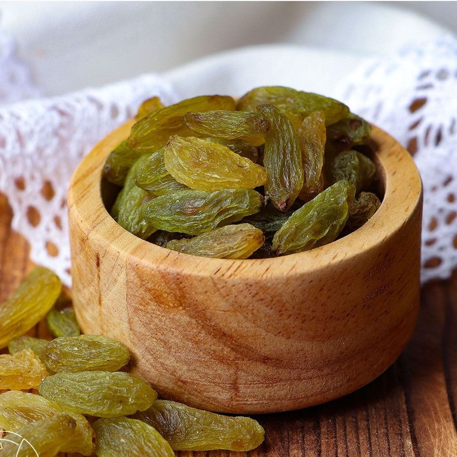 کشمش سبز قلمی کاشمر400گرمی محصول امسالی بسیار تازه وخوش طعم تضمین کیفیت ومرجوعی