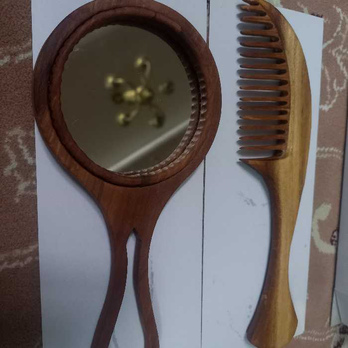 آینه و شانه چوبی رنگ طبیعی چوب توسکا گردو و بادام 