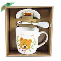 ماگ سرامیکی طرح خرس جعبه دار به همراه قاشق کادویی